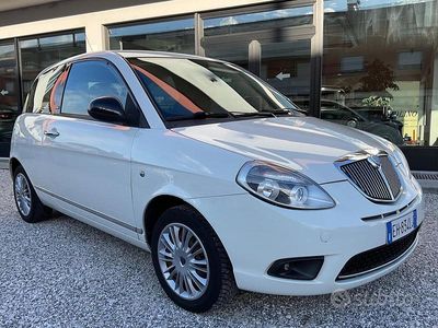 Usata Lancia Ypsilon 69 CV (50 kW) 2011 Bianco Utilitaria