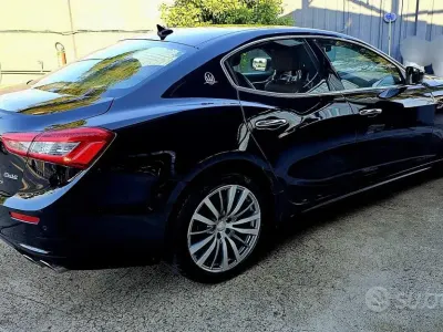 Usata Maserati Ghibli 275 CV (202 kW) 2016 Nero Berlina