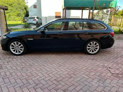 Usata BMW 525 Luxury Line 218 CV (160 kW) 2015 Nero Station wagon