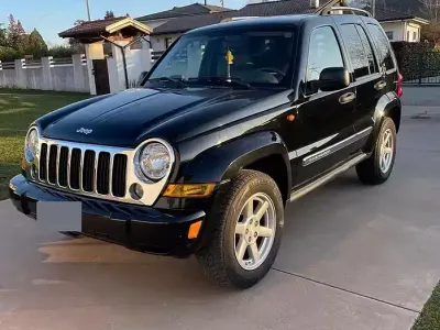 Usata Jeep Cherokee 163 CV (119 kW) 2007 Nero SUV