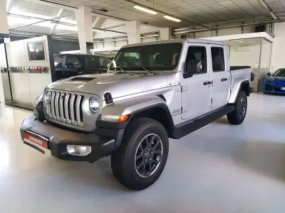 Usata Jeep Gladiator Overland 264 CV (194 kW) 2022 Argento Pick-up