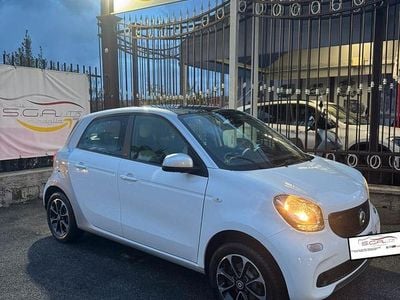 Usata Smart ForFour Passion 70 CV (51 kW) 2014 Bianco Utilitaria