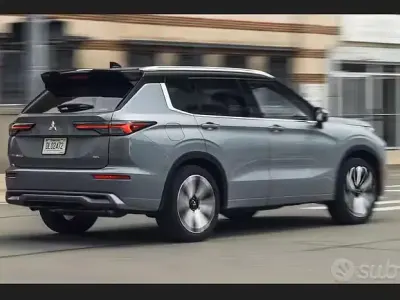 Nuova Mitsubishi Outlander P-HEV Intense 2026 SUV