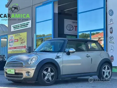 Usata Mini Cooper D 109 CV (80 kW) 2010 Verde Utilitaria