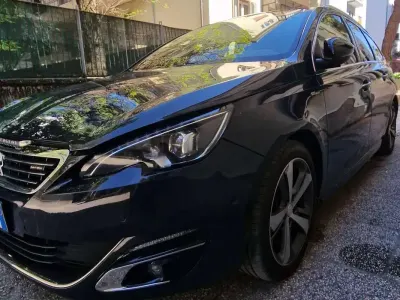 Usata Peugeot 308 Allure 114 CV (83 kW) 2015 Blu/azzurro Station wagon