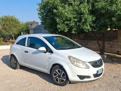 Usata Opel Corsa 69 CV (50 kW) 2008 Utilitaria