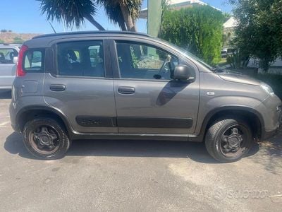 Usata Fiat Panda 85 CV (62 kW) 2020 Grigio Utilitaria