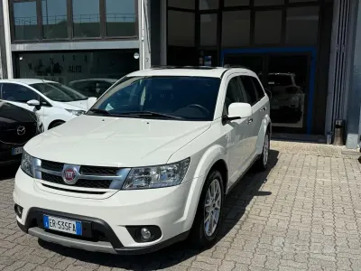 Usata Fiat Freemont 170 CV (125 kW) 2013 Bianco SUV