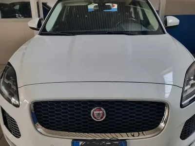 Usata Jaguar E-Pace 150 CV (110 kW) 2020 Bianco SUV