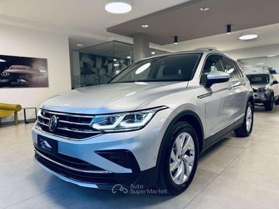 Usata VW Tiguan Elegance 151 CV (111 kW) 2022 Argento SUV