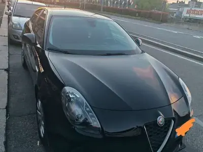 Usata Alfa Romeo Giulietta Distinctive 120 CV (88 kW) 2017 Utilitaria