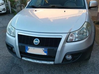 Usata Fiat Sedici 90 CV (66 kW) 2006 SUV