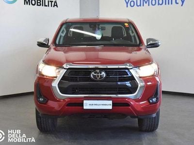 Usata Toyota HiLux Lounge 204 CV (150 kW) 2023 Rosso Pick-up