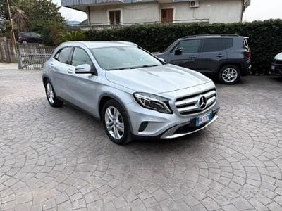 Usata Mercedes GLA200 136 CV (100 kW) 2015 Grigio SUV