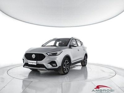 Usata MG ZS Luxury 106 CV (77 kW) 2025 Argento SUV