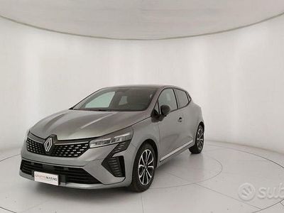 Usata Renault Clio V Techno 90 CV (66 kW) 2025 Grigio Berlina