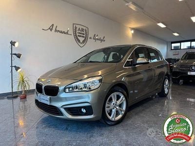 Usata BMW 216 Active Tourer Sport Line 116 CV (85 kW) 2016 Grigio Monovolume