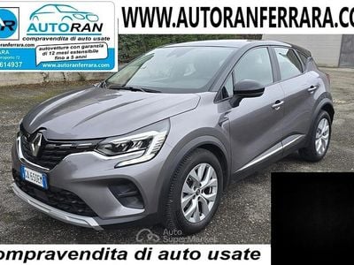 Usata Renault Captur Intens 101 CV (74 kW) 2020 Grigio SUV