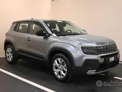 Usata Jeep Avenger Altitude 101 CV (74 kW) 2024 Grigio SUV