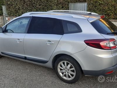 Usata Renault Mégane GrandTour 110 CV (80 kW) 2011 Grigio Station wagon