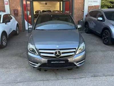 Begagnad Mercedes B200 Premium 156 HK (114 kW) 2012 Minibuss