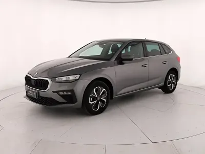 Nuova Skoda Scala Selection 95 CV (69 kW) 2025 Grigio graphite metallizzato Utilitaria