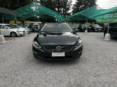 Usata Volvo V60 Momentum 150 CV (110 kW) 2015 Grigio Station wagon