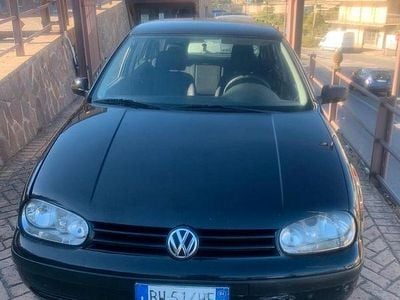 Usata VW Golf IV Highline 116 CV (85 kW) 2001 Nero Berlina