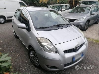 usata Toyota Yaris 1.4 diesel Automatica