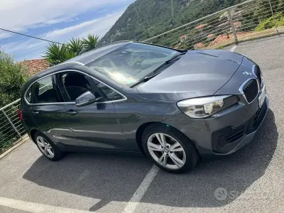 Usata BMW 216 Active Tourer 116 CV (85 kW) 2019 Grigio Monovolume
