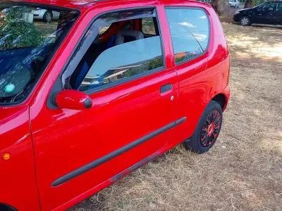 Usata Fiat 600 54 CV (39 kW) 2000 Rosso Berlina
