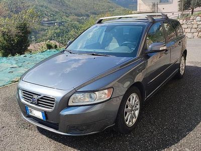 Usata Volvo V50 Momentum 136 CV (100 kW) 2008 Grigio Station wagon