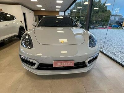 Usata Porsche Panamera 4 E-Hybrid Executive Executive 330 CV (242 kW) 2024 Grigio Utilitaria
