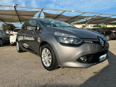 Usata Renault Clio IV 72 CV (52 kW) 2015 Grigio Berlina