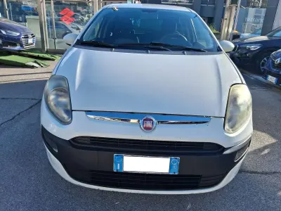 Usata Fiat Punto Evo 95 CV (69 kW) 2011 Bianco Utilitaria