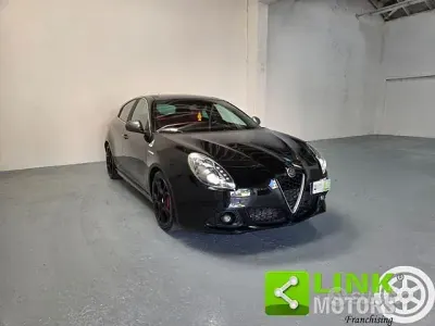 Usata Alfa Romeo Giulietta Quadrifoglio 241 CV (177 kW) 2015 Nero Utilitaria