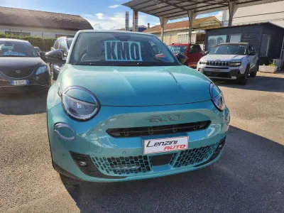 Nuova Fiat 600 La Prima 101 CV (74 kW) 2026 Azzurro acqua met. SUV