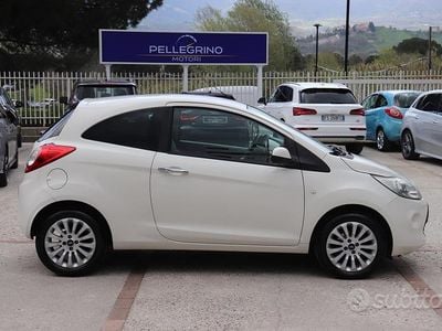 Begagnad Ford Ka Titanium 69 HK (50 kW) 2015 Vit Sedan