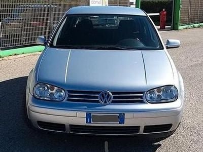 Usata VW Golf IV 100 CV (73 kW) 2001 Grigio Utilitaria