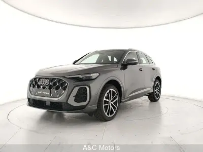 Nuova Audi Q5 S-Line 204 CV (150 kW) 2026 Grigio SUV