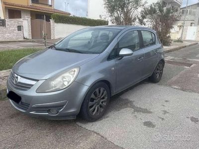 Usata Opel Corsa Edition 86 CV (63 kW) 2010 Grigio Utilitaria