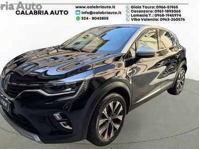 Usata Renault Captur Zen 100 CV (73 kW) 2023 Nero SUV