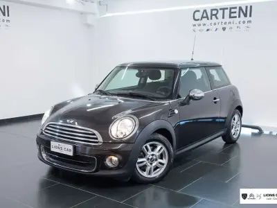 Usata Mini ONE 75 CV (55 kW) 2013 Marrone Utilitaria
