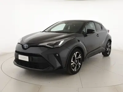 Usata Toyota C-HR Trend 184 CV (135 kW) 2022 Grigio metallizzato scuro SUV