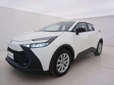 Usata Toyota C-HR Active 140 CV (102 kW) 2024 Bianco SUV