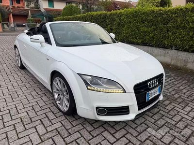 Usata Audi TT Roadster Ambiente 170 CV (125 kW) 2013 Bianco Cabrio
