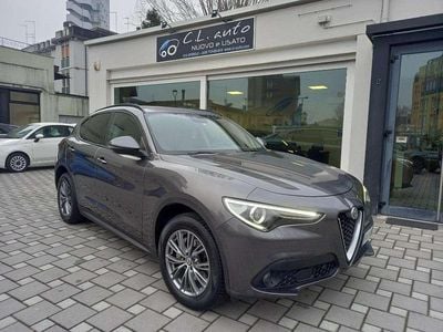 Usata Alfa Romeo Stelvio Executive 210 CV (154 kW) 2018 Grigio scuro SUV