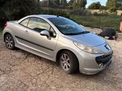 Usata Peugeot 207 CC 120 CV (88 kW) 2006 Grigio Cabrio