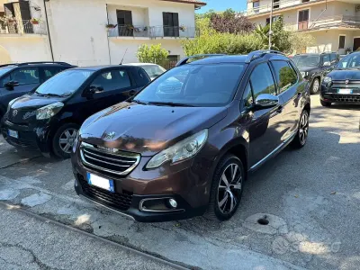 Usata Peugeot 2008 Allure 115 CV (84 kW) 2014 Marrone SUV