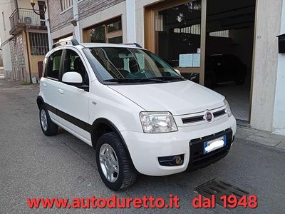 Usata Fiat Panda 4x4 Climbing 69 CV (50 kW) 2010 Bianco Utilitaria